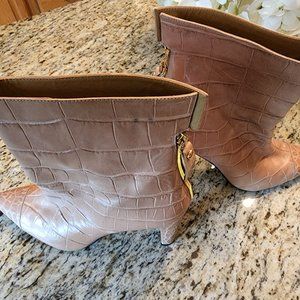 Stuart Weitzman Croc Embossed Booties Sz. 10